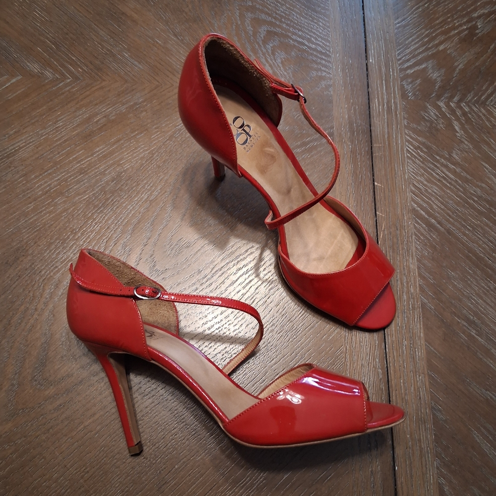 NWOT Barneys New York Red Peep Toe Stiletto Heels 39.5 / 9
